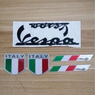 台灣現貨*現成庫存* 3D意大利國旗汽車貼紙徽章標誌貼花比亞喬 Vespa GTS 300 LX125 LX150