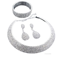 ผู้หญิง Rhinestone คริสตัลสร้อยคอสร้อยคอต่างหู + สร้อยข้อมือ + ต่างหูชุดเครื่องประดับงานแต่งงานเจ้าส
