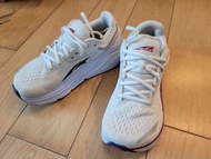 Altra Via Olympus US6.5