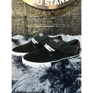 Auth Globe Shoes Black US Men Size 9