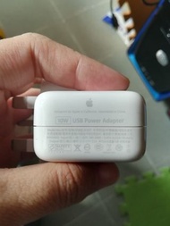 Apple device power adapter (10w model A1357, works with iPad 2, air, air 2, mini 2 and iPad mini 3)
