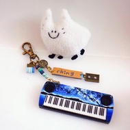 【心琴】質感星空銀河 電子琴 樂器吊飾 手作 手繪 紀念 禮物