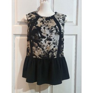 Top Mark & Spencer Black FlowerWanita Size L
