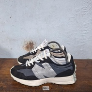Sepatu second original New balance 327 size 41,5
