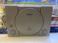 Sony PlayStation SCPH-7000 PS1 售剩主機 運作正常