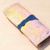 手繪渲染筆袋 手感捲軸 春捲筆袋-筆的水彩色房子2(彩虹色彩)