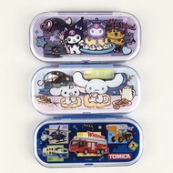 香港Sanrio三麗鷗Kitty Kuromi玉桂狗Cinnamoroll大耳狗Tomica不锈鋼餐具連外盒 7417