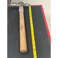 Trade Mark Japanese hammer weighs 557g (code T557)