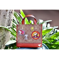 C-H Carriage Field 22  badge Tote Bag Women's shoulder crossbody bag handbag for women  sling bag