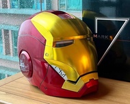 正版全新DK Toys鋼鐵俠頭盔MK7電動開合Ironman Helmet 可穿戴觸控開合變換眼燈生日禮物親子玩具（無聲控功能）