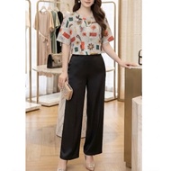 High-quality short-sleeved cotton t-shirt with stone-embellished patterns, round neck and heart coll