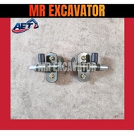 [AET] Hitachi EX60-5 EX120-5 EX200-5 EX300-5 Excavator Cabin Front Lower Glass Latch Glass Buckle Ex