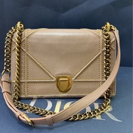 Dior 藕粉鉚釘 盾牌包斜肩包