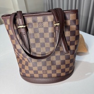 LV棋盤格水桶包