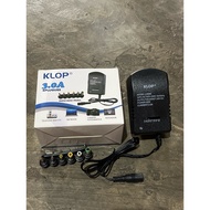 Universal 3Volt - 12Volt Adapter with 6 Sockets