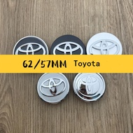 ฝาครอบสติ๊กเกอร์ติดล้อรถโตโยต้า4ชิ้น57มม./62มม. สำหรับ Toyota Camry 4 RAV4เรือลาดตระเวนที่ดินที่ราบส