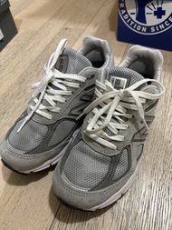 New balance 990v4 37