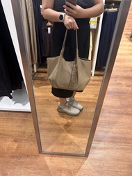 Rode sko 卡其色斯文返工袋
