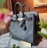 Hermes Birkin 25 Noir 89 Matt Alligator Gold Hardware