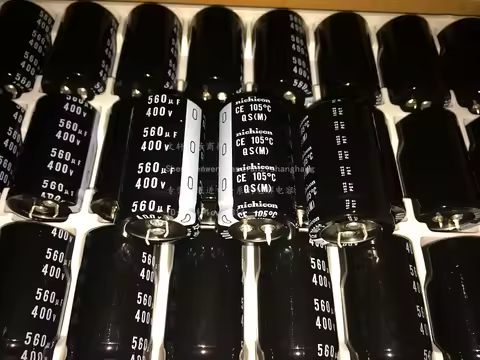 2024 NEW 560uf 400v Nichicon imports electrolytic capacitors 400v560uf 30*50 QS series 560uf 400v