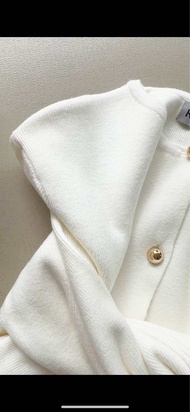 KINDHEART - Luna Cadigan คาดิแกนไหมพรมแขนยาว ผ้าทอนุ่ม สีขาว Ivory