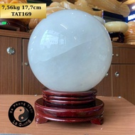 Natural Stone White Quartz Ball. Diameter from 17 to 19cm, Weight From 7 to 10kg.