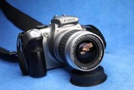 【佳能】入門級 Canon EOS 300D數位相機，9成新附充電器，含 28-90/3.5-5.6鏡頭與CF憶卡～
