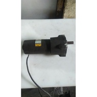 Dynamo Gear head DC BALDOR 180VDC 1/4hp