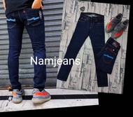 ยีนส์ผู้ชายทรงขาเดพผ้ายืดสีเข้มกำลังมาแรง (Ton)Denim Jeans