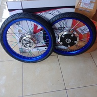 velg paketan yamaha r 15 v2 plus ban