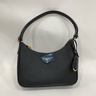 Prada Cleo Hobo 黑色