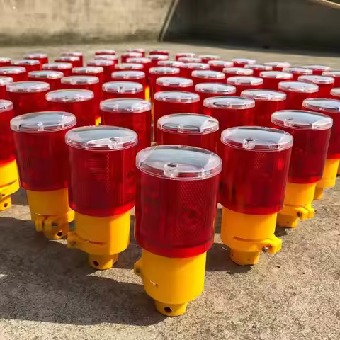 Solar LED Emergency Warning Light High Visibility Flashing Beacon - Construction Barrier Road Safety