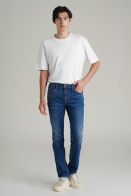 Mc JEANS กางเกงยีนส์ผู้ชาย ทรงขาเข้ารูป (Slim) เอวต่ำ MMSZ241 ผ้า 11 oz ปักเส้นเอกลักษณ์ด้านใน7 เส้น