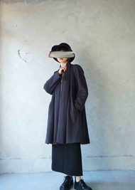 尋寶古著-深灰翻領披肩式CASHMERE喀什米爾羊絨質感長版大衣