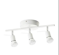 IKEA射燈（連3個燈泡）