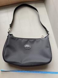 Longchamp 黑色腋下包