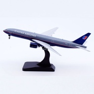 JC Wings 1: 400 United Airlines Boeing B777-200 N777UA Alloy Aircraft Model
