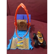 Monster truck