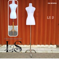 CLEAR FEMALE MANNEQUIN DM BODY - CLEAR DM FEMALE MANNEQUIN STATUE