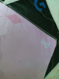Logitech滑鼠墊