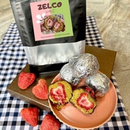 Cokelat Dubai Strawberry Kunafa Pistachio Coklat Dried Strawberries Camilan Manis Chocolate Crispy