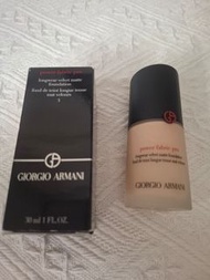 Giorgio Armani Power Fabric Pro 持久啞緻粉底液