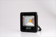 EVE Lighting โคมฟลัดแอลอีดี รุ่นสลิม 20 วัตต์ 220 Vวอร์มไลท์