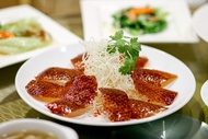 ห้องอาหาร The Mulberry Chinese Cuisine ที่โรงแรม เดอะเบอร์เคลีย์ ประตูน้ำ