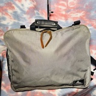 80% new Gregory Mission Pack Business 2way backpack silver briefcase 銀色拉鏈兩用背囊 書包 背包 側揹袋 斜揹袋