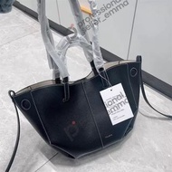 POLENE水桶型托特包，荔枝紋牛皮材質