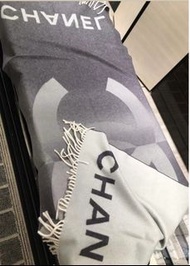 Chanel 雙面羊绒圍巾
