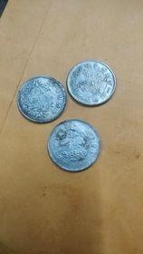 高價徵求香港1964年5仙硬幣，各種銀幣：袁大頭，孫小頭，龍銀，站洋，舊人民幣一二三四版紙，舊港紙