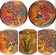 🐧 岡山県烏城彫木雕漆藝品(1925年創立) 飾皿 冬南天（十二月）/ 冬鯛（正月）/ 冬椿 冬椿古瓦 冬水仙（一月）	 日本伴手禮✈️日本代購/代拍🐧龍店