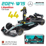 Bburago 1:24 2024 Mercedes-Benz W15 F1 Team with Lewis Hamilton George Russell Driver Figures Formul